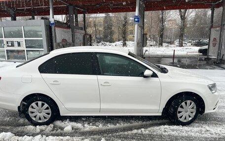 Volkswagen Jetta VI, 2015 год, 1 175 000 рублей, 4 фотография