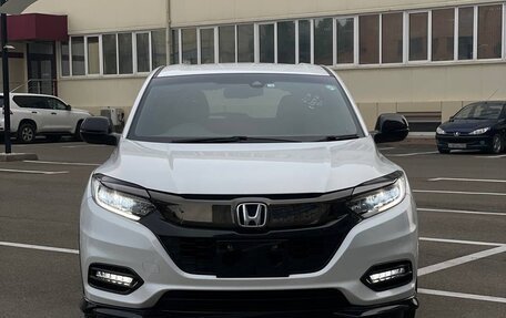 Honda Vezel, 2020 год, 2 070 000 рублей, 2 фотография