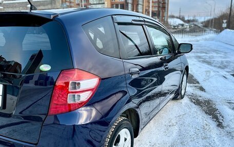 Honda Fit III, 2010 год, 925 000 рублей, 7 фотография