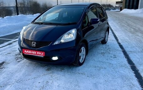 Honda Fit III, 2010 год, 925 000 рублей, 16 фотография