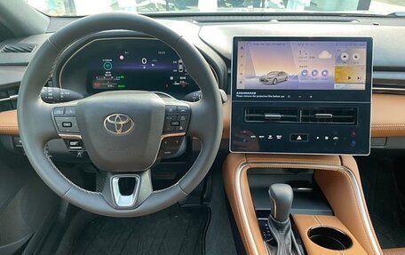 Toyota Avalon, 2024 год, 2 900 300 рублей, 9 фотография