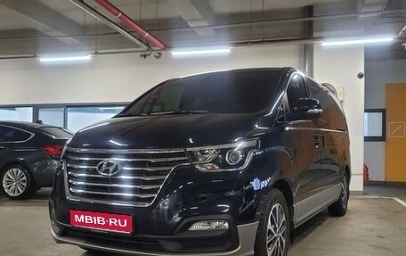 Hyundai Grand Starex Grand Starex I рестайлинг 2, 2020 год, 3 495 015 рублей, 1 фотография