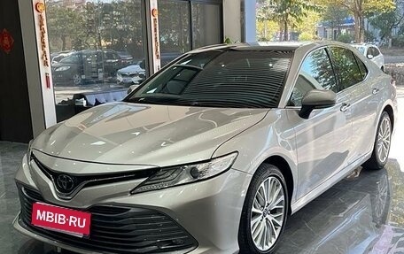 Toyota Camry, 2021 год, 2 930 000 рублей, 1 фотография