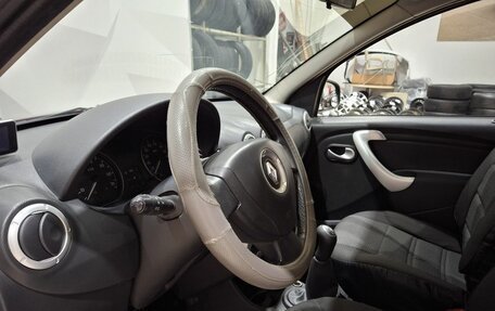 Renault Sandero I, 2013 год, 600 000 рублей, 26 фотография