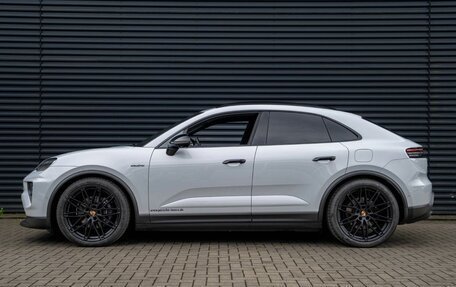 Porsche Macan, 2025 год, 14 210 000 рублей, 2 фотография