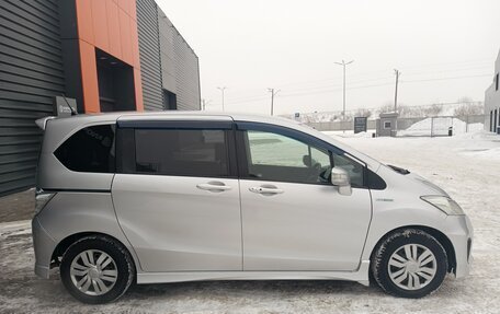 Honda Freed I, 2011 год, 1 295 000 рублей, 4 фотография