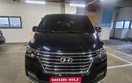 Hyundai Grand Starex Grand Starex I рестайлинг 2, 2020 год, 3 495 015 рублей, 3 фотография