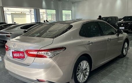 Toyota Camry, 2021 год, 2 930 000 рублей, 7 фотография