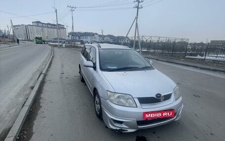 Toyota Corolla, 2004 год, 700 000 рублей, 5 фотография