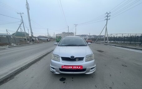 Toyota Corolla, 2004 год, 700 000 рублей, 2 фотография