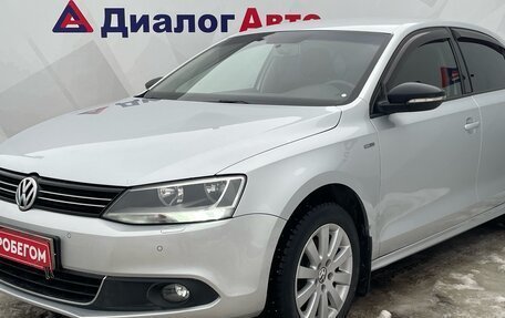 Volkswagen Jetta VI, 2013 год, 1 125 000 рублей, 3 фотография