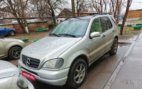 Mercedes-Benz M-Класс, 2000 год, 600 000 рублей, 1 фотография