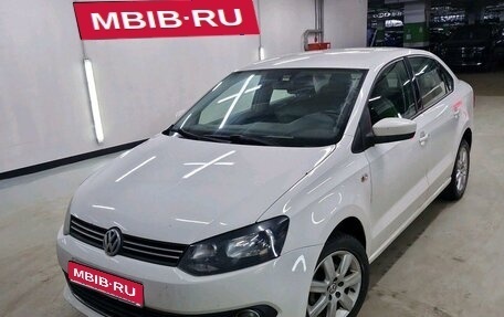 Volkswagen Polo VI (EU Market), 2013 год, 937 000 рублей, 1 фотография