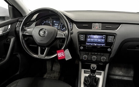 Skoda Octavia, 2019 год, 1 620 000 рублей, 27 фотография