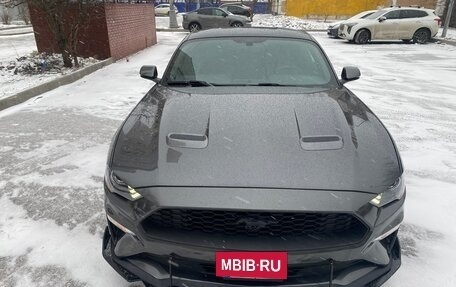 Ford Mustang VI рестайлинг, 2018 год, 3 350 000 рублей, 2 фотография