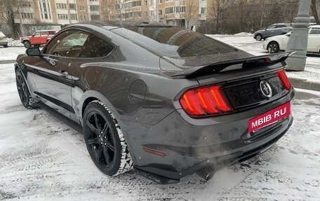 Ford Mustang VI рестайлинг, 2018 год, 3 350 000 рублей, 5 фотография