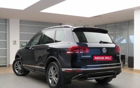 Volkswagen Touareg III, 2016 год, 3 490 000 рублей, 4 фотография