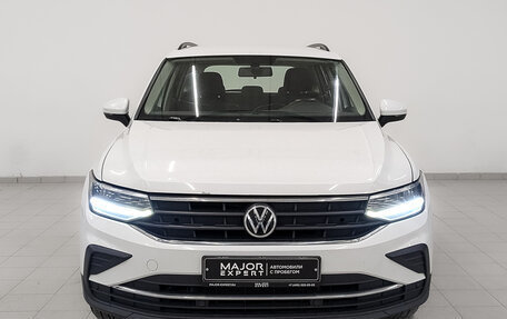 Volkswagen Tiguan II, 2021 год, 2 550 000 рублей, 2 фотография