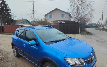 Renault Sandero II рестайлинг, 2015 год, 850 000 рублей, 1 фотография