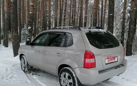 Hyundai Tucson III, 2008 год, 1 050 000 рублей, 23 фотография