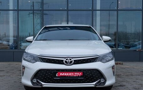 Toyota Camry, 2017 год, 2 888 000 рублей, 3 фотография