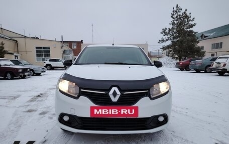 Renault Logan II, 2017 год, 550 000 рублей, 2 фотография