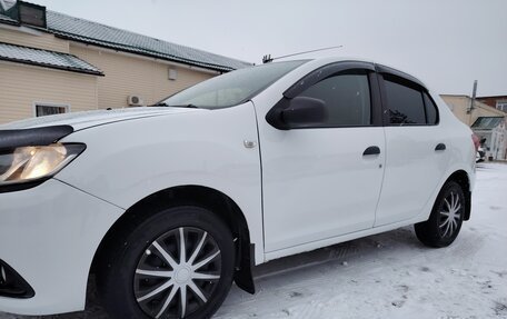 Renault Logan II, 2017 год, 550 000 рублей, 10 фотография