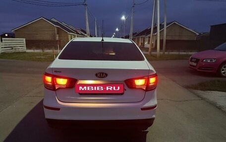 KIA Rio III рестайлинг, 2016 год, 950 000 рублей, 5 фотография