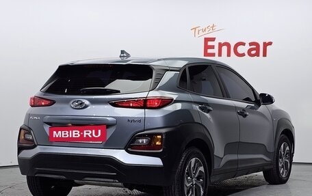 Hyundai Kona I, 2021 год, 1 900 000 рублей, 2 фотография