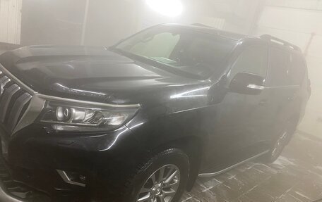 Toyota Land Cruiser Prado 150 рестайлинг 2, 2020 год, 6 400 000 рублей, 3 фотография