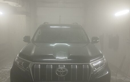 Toyota Land Cruiser Prado 150 рестайлинг 2, 2020 год, 6 400 000 рублей, 2 фотография