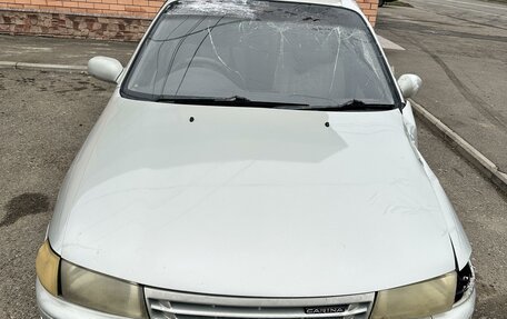 Toyota Carina, 1993 год, 145 000 рублей, 2 фотография