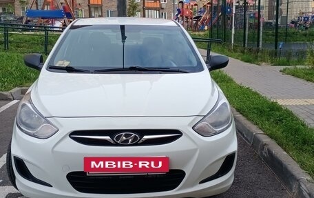 Hyundai Solaris II рестайлинг, 2013 год, 999 000 рублей, 6 фотография