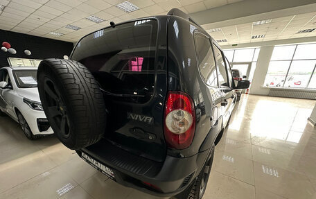 Chevrolet Niva I рестайлинг, 2016 год, 870 000 рублей, 5 фотография