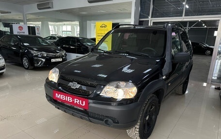 Chevrolet Niva I рестайлинг, 2016 год, 870 000 рублей, 7 фотография