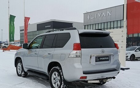 Toyota Land Cruiser Prado 150 рестайлинг 2, 2010 год, 2 700 000 рублей, 7 фотография