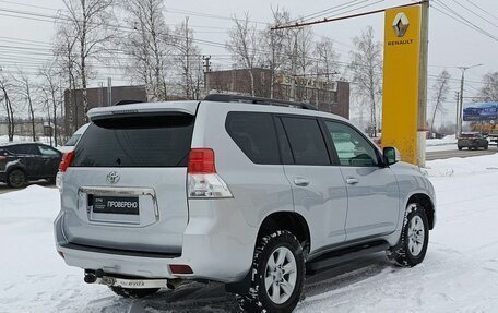 Toyota Land Cruiser Prado 150 рестайлинг 2, 2010 год, 2 700 000 рублей, 5 фотография