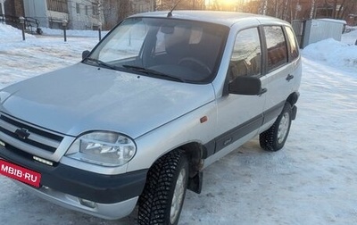 Chevrolet Niva I рестайлинг, 2004 год, 350 000 рублей, 1 фотография