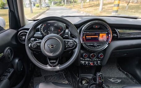 MINI Countryman II (F60), 2022 год, 2 895 000 рублей, 9 фотография