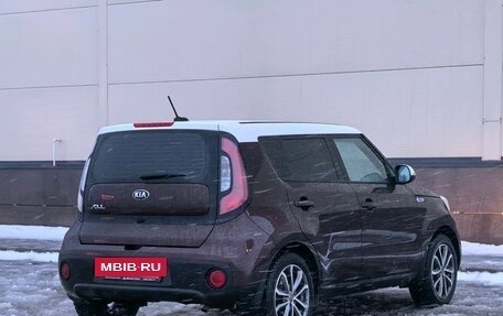 KIA Soul II рестайлинг, 2018 год, 1 750 000 рублей, 7 фотография