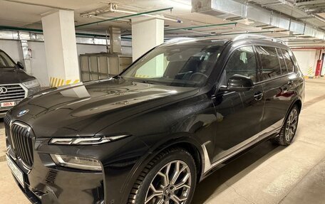 BMW X7, 2023 год, 13 990 000 рублей, 3 фотография