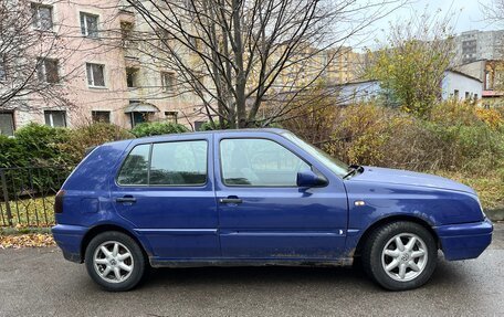 Volkswagen Golf III, 1997 год, 220 999 рублей, 2 фотография