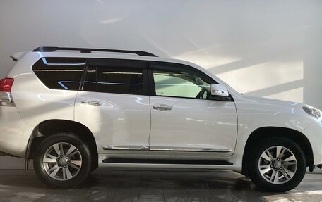 Toyota Land Cruiser Prado 150 рестайлинг 2, 2013 год, 3 695 000 рублей, 5 фотография