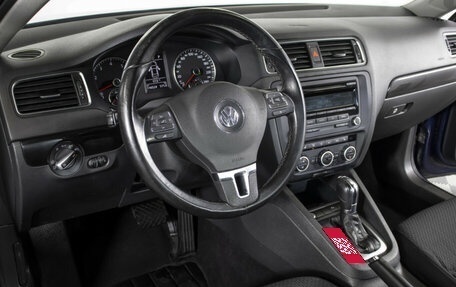 Volkswagen Jetta VI, 2012 год, 995 000 рублей, 20 фотография