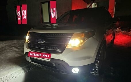 Ford Explorer VI, 2012 год, 1 870 000 рублей, 3 фотография