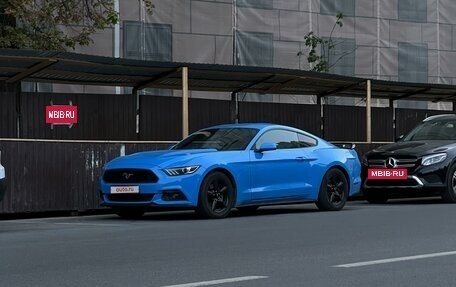 Ford Mustang VI рестайлинг, 2016 год, 2 500 000 рублей, 6 фотография