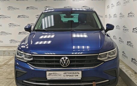 Volkswagen Tiguan II, 2021 год, 3 070 000 рублей, 3 фотография