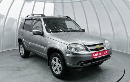 Chevrolet Niva I рестайлинг, 2015 год, 810 000 рублей, 3 фотография