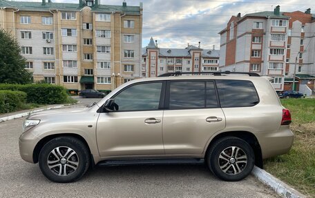 Toyota Land Cruiser 200, 2010 год, 2 990 000 рублей, 2 фотография