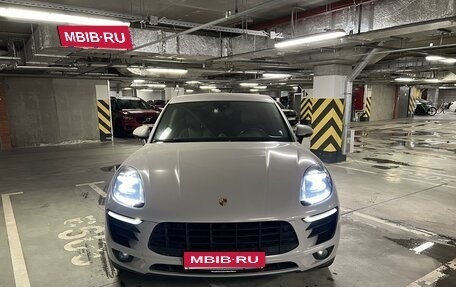 Porsche Macan I рестайлинг, 2016 год, 4 400 000 рублей, 2 фотография